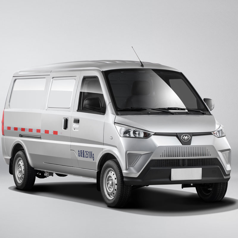 M70L MINIVAN الكهربائية